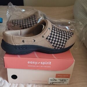 Easy Spirit Light Brown Slip-On Shoes